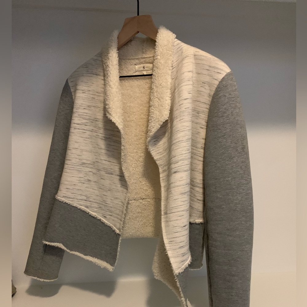 Women’s sweater jacket, Lou & Grey Size XS